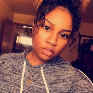 Meet your Posher, Christin